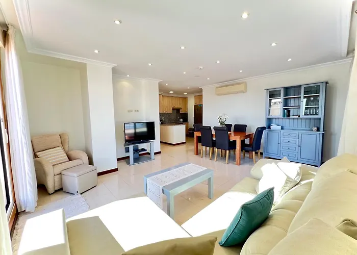 Апартаменты Mediterraneo Real And Pool Penthouse